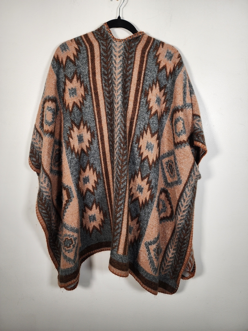 Aztec Open-Front Poncho in Rust and Gray - Picture 6 of 8